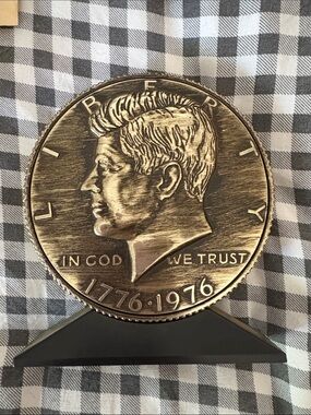 Vintage Vacumet Finishing 1776-1976 JFK Bicentennial Metal Coin Bank w/ Box